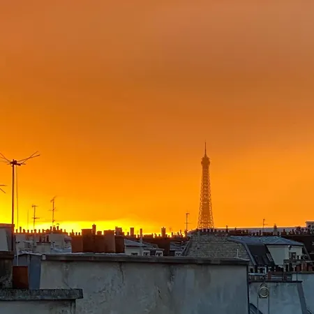 Penthouse With Terrasse And View On Eiffel Tower Apartment